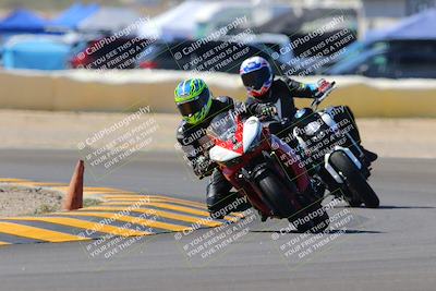 media/Oct-09-2022-SoCal Trackdays (Sun) [[95640aeeb6]]/Turn 2 (1110am)/